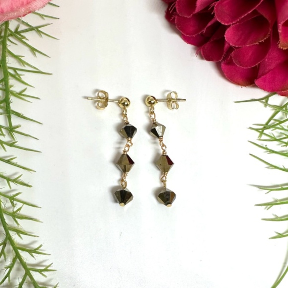 NEW⚜️Golden Crystal Linked Earrings